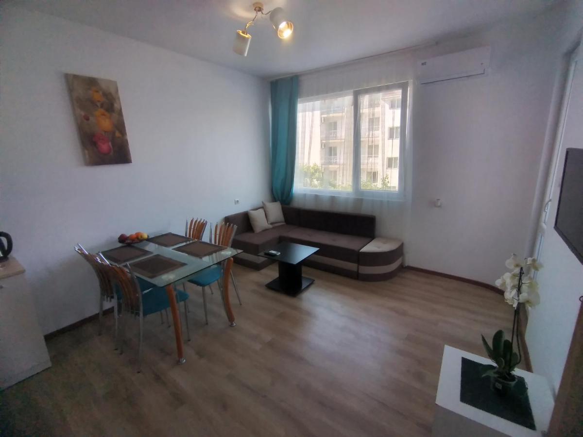 The Center Apartments Comfort Sandanski Eksteriør bilde