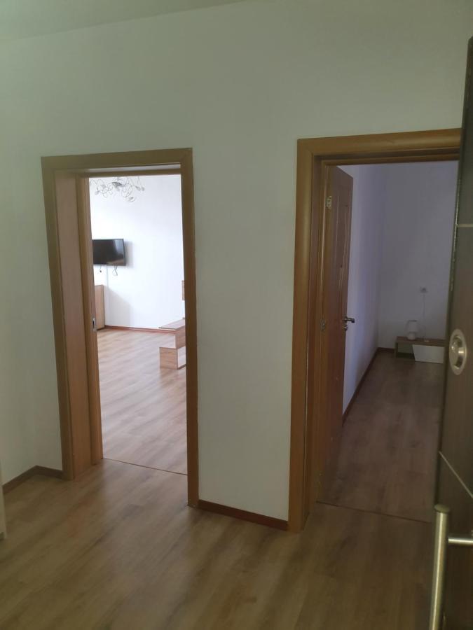 The Center Apartments Comfort Sandanski Eksteriør bilde